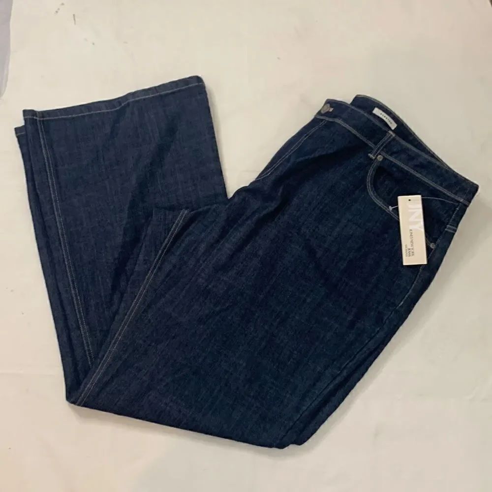 Jones New York Jeans Woman’s Sz 24W Stretch Bootcut Denim 5 Pocket Inseam 33 NEW